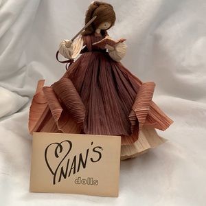 VTG Nan's Dolls Cornhusk Doll Schoolmarm w/original paperwork. EUC!